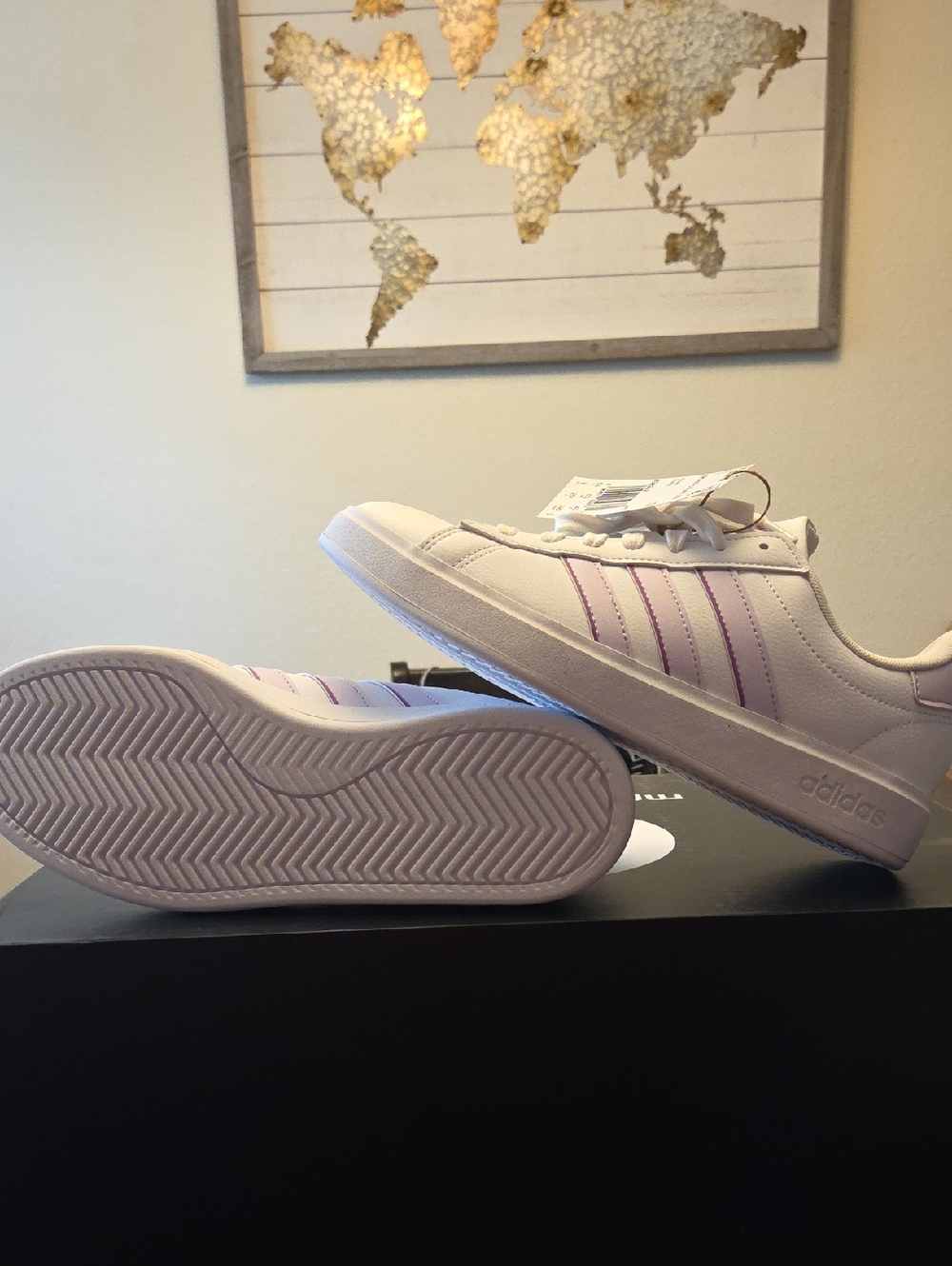 adidas Grand Court 2.0 White And Lavender Burst Tennis